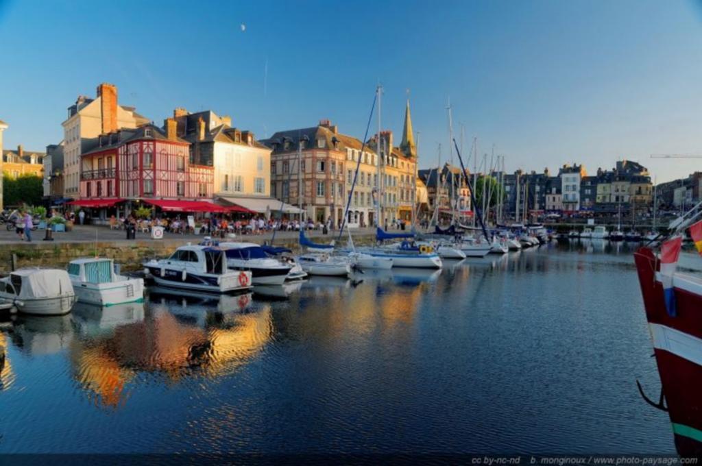 Apartamento Le Duplex Honfleur Habitación foto