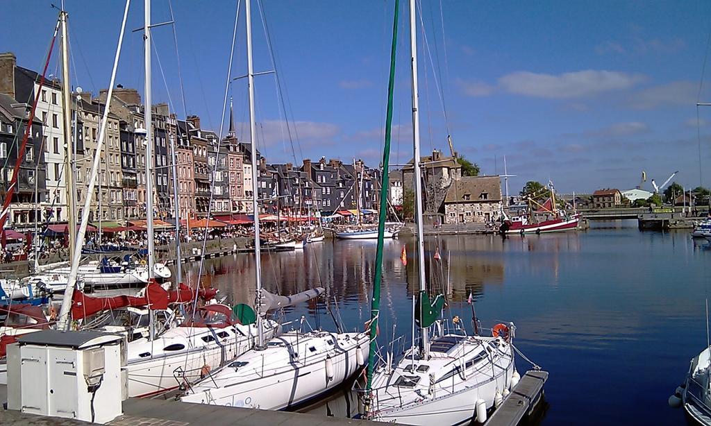 Apartamento Le Duplex Honfleur Exterior foto