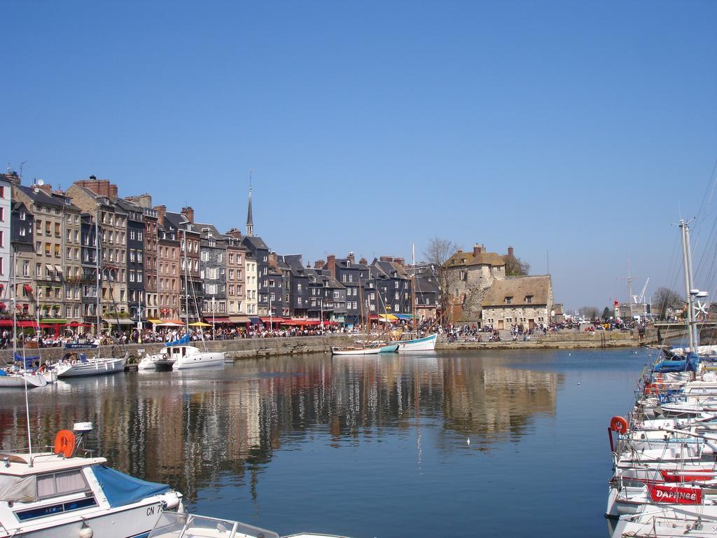 Apartamento Le Duplex Honfleur Habitación foto